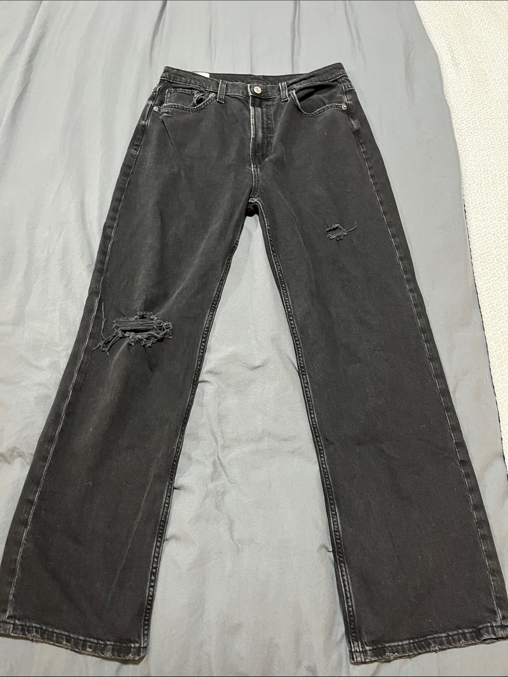 Women’s GAP Black 90’s Loose High Rise Jeans with Distressed Knees